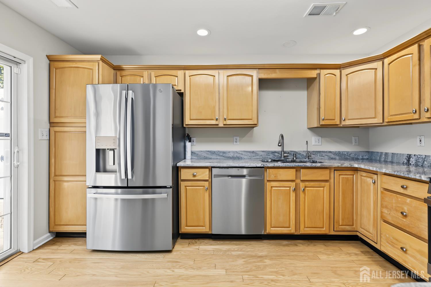 103 Creststone Circle, South Brunswick, NJ, 08540 image 24
