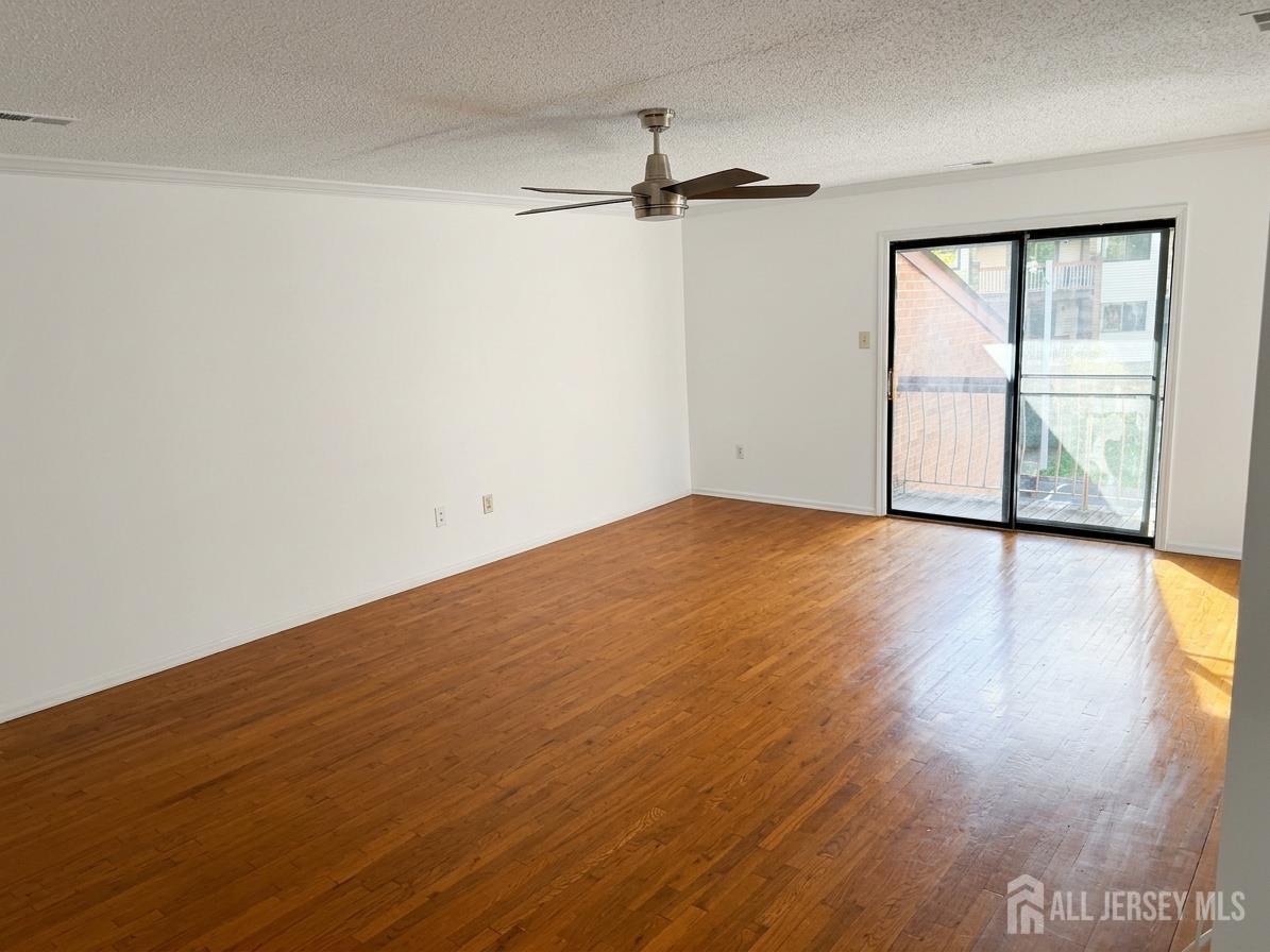 107 Edison Glen Terrace Image 4