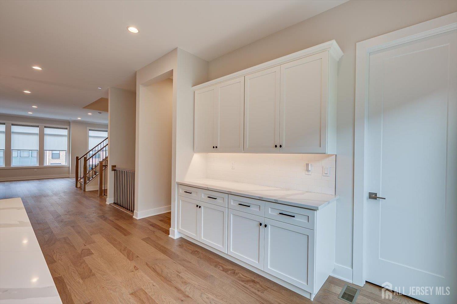 16 Valiant Court, Middletown, NJ, 07748 image 8
