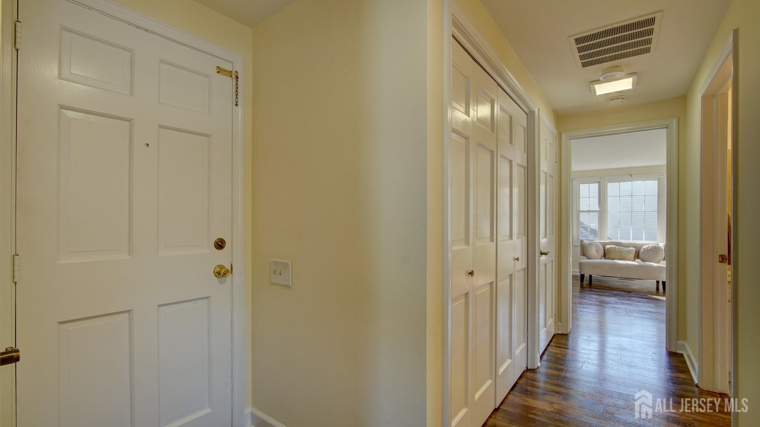 108 Hanover Lane P Image 3