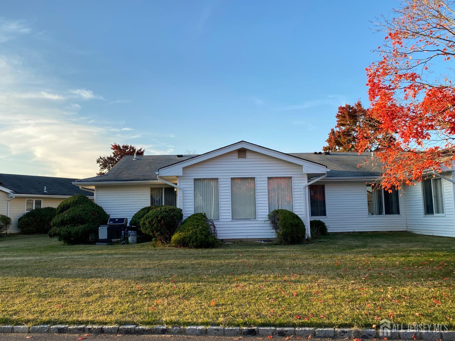 614 Lemington Plaza B Image 5