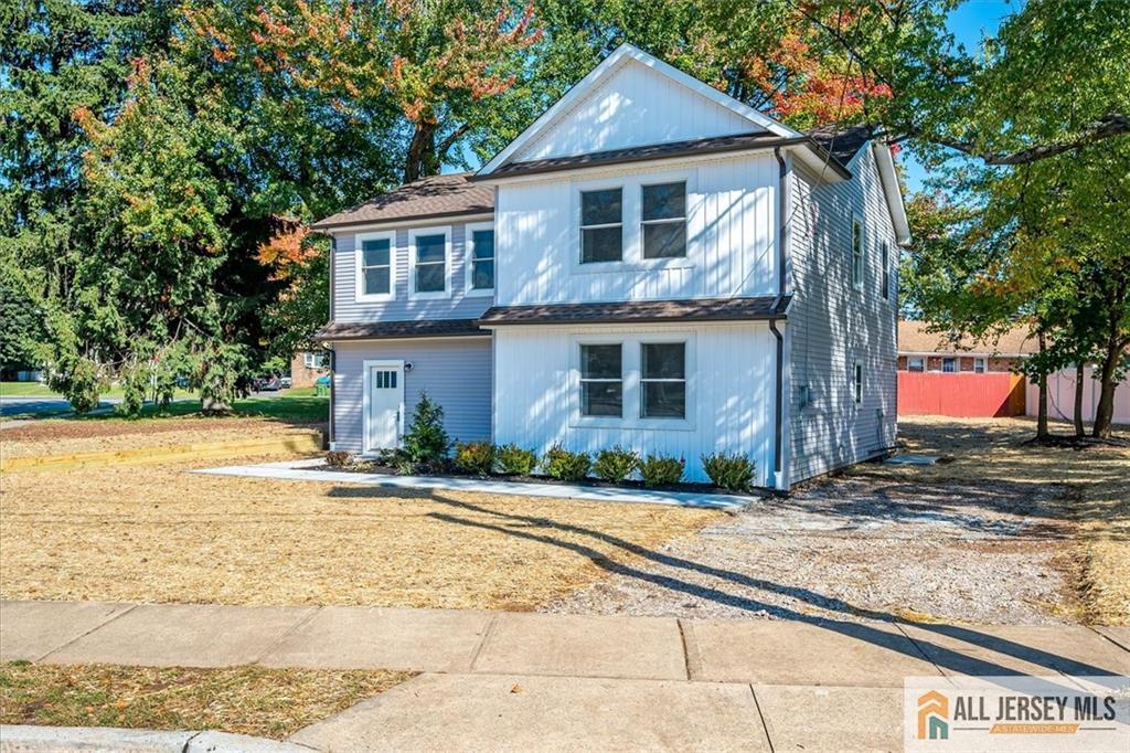130 Garden Terrace Image 3