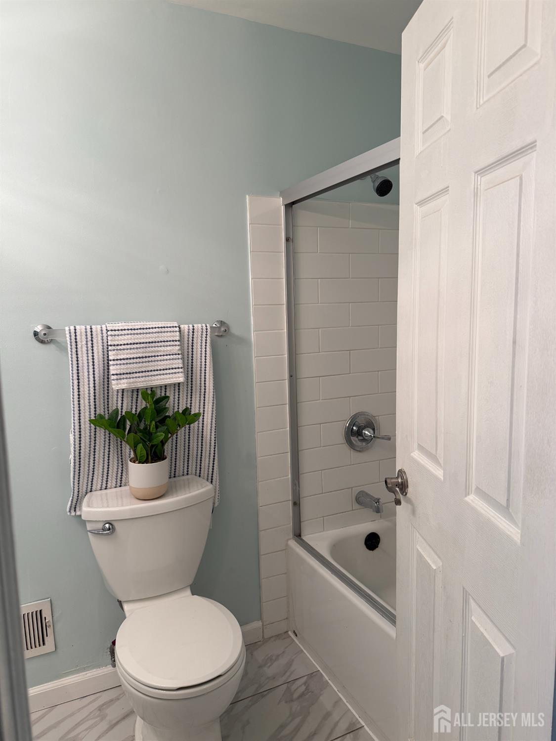 264 Palombi Court, East Brunswick, NJ, 08816 image 14