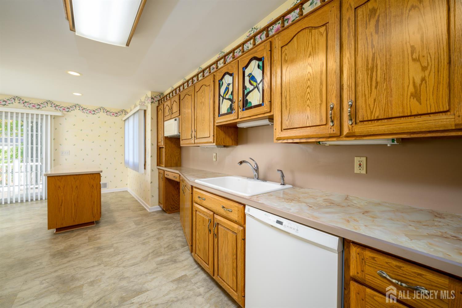 95 New Dover Avenue, Colonia, NJ, 07067 image 23