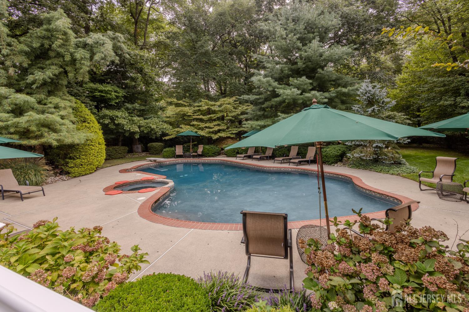 6 Burlington Lane, East Brunswick, NJ, 08816 image 74