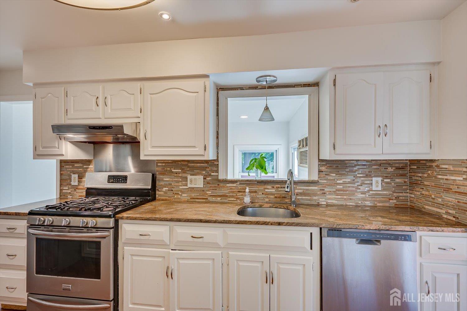 1071 Lorraine Avenue, Union Twp, NJ, 07083 image 22
