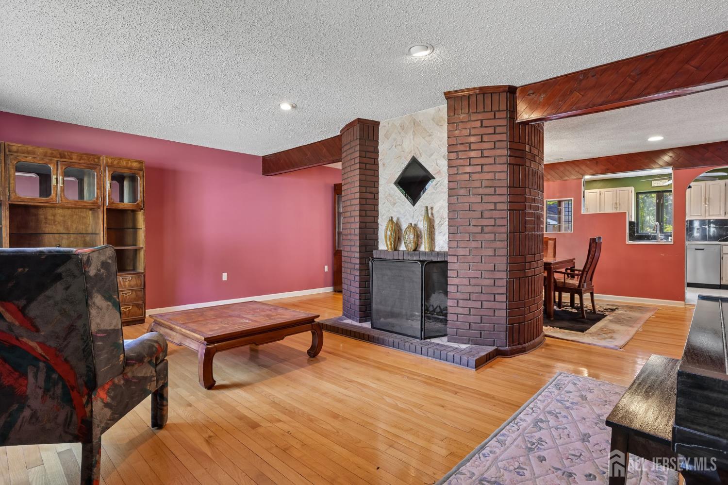 97 Amherst Avenue, Colonia, NJ, 07067 image 24