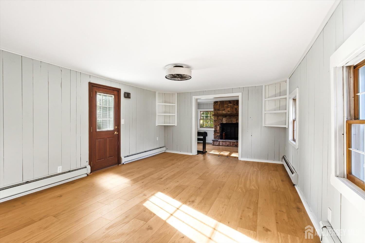 32 Vermont Avenue Image 3