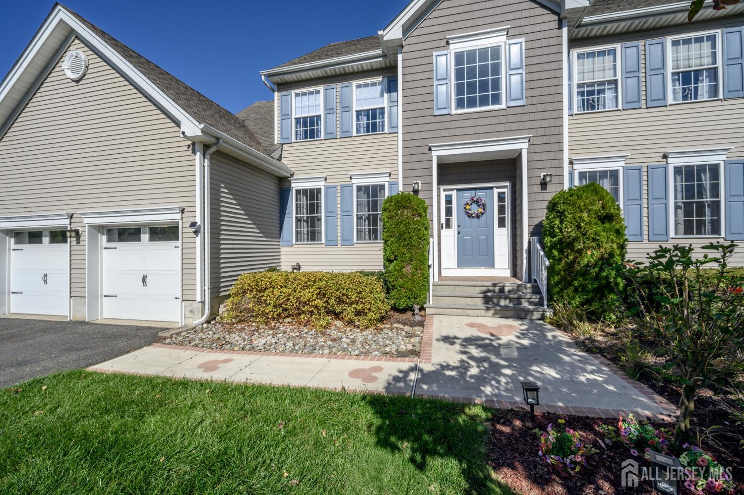 601 Windcrest Court Image 2