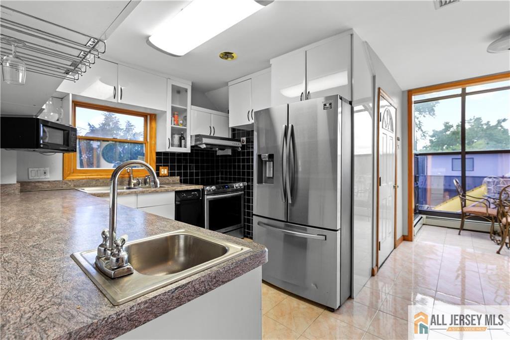 65 Livingston Avenue, Kearny, NJ, 07032 image 31