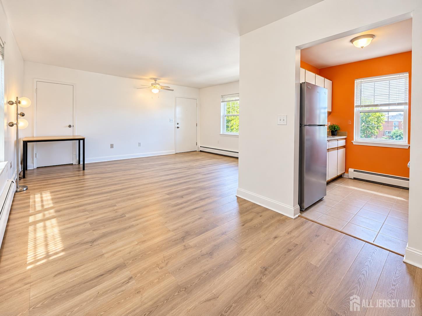 289 Main Street 8A Image 4