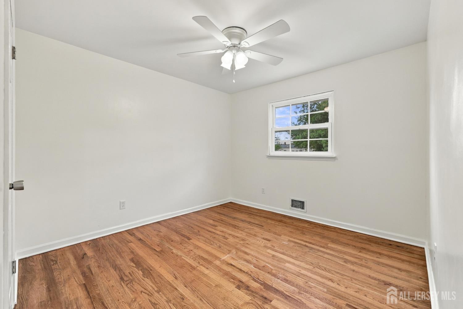 13 Nottingham Way, Hillsborough, NJ, 08844 image 27