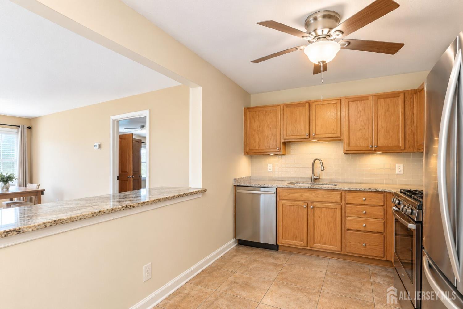 804 Wedgewood Circle 818, Middletown, NJ, 07718 image 11