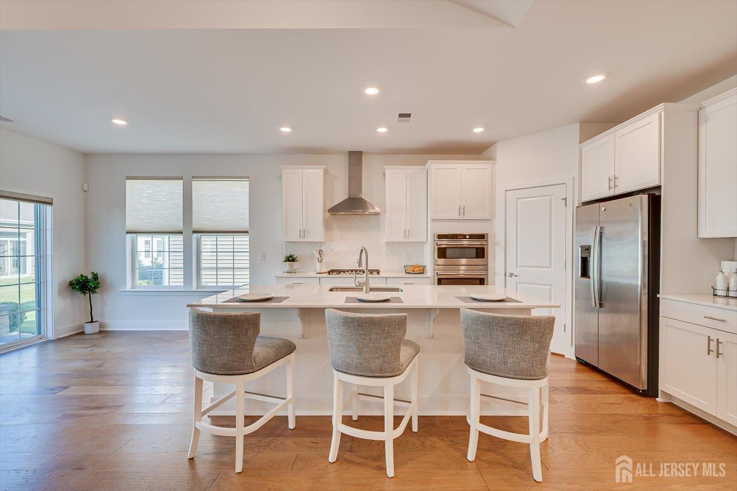62 Vizcaya Drive Image 2