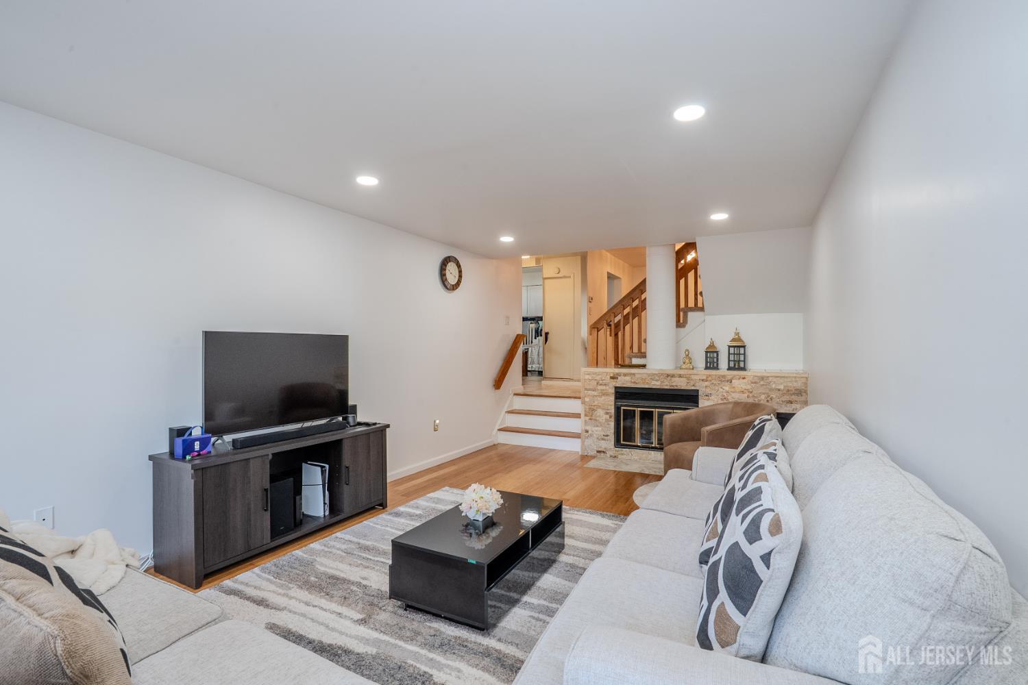 1088 Schmidt Lane, North Brunswick, NJ, 08902