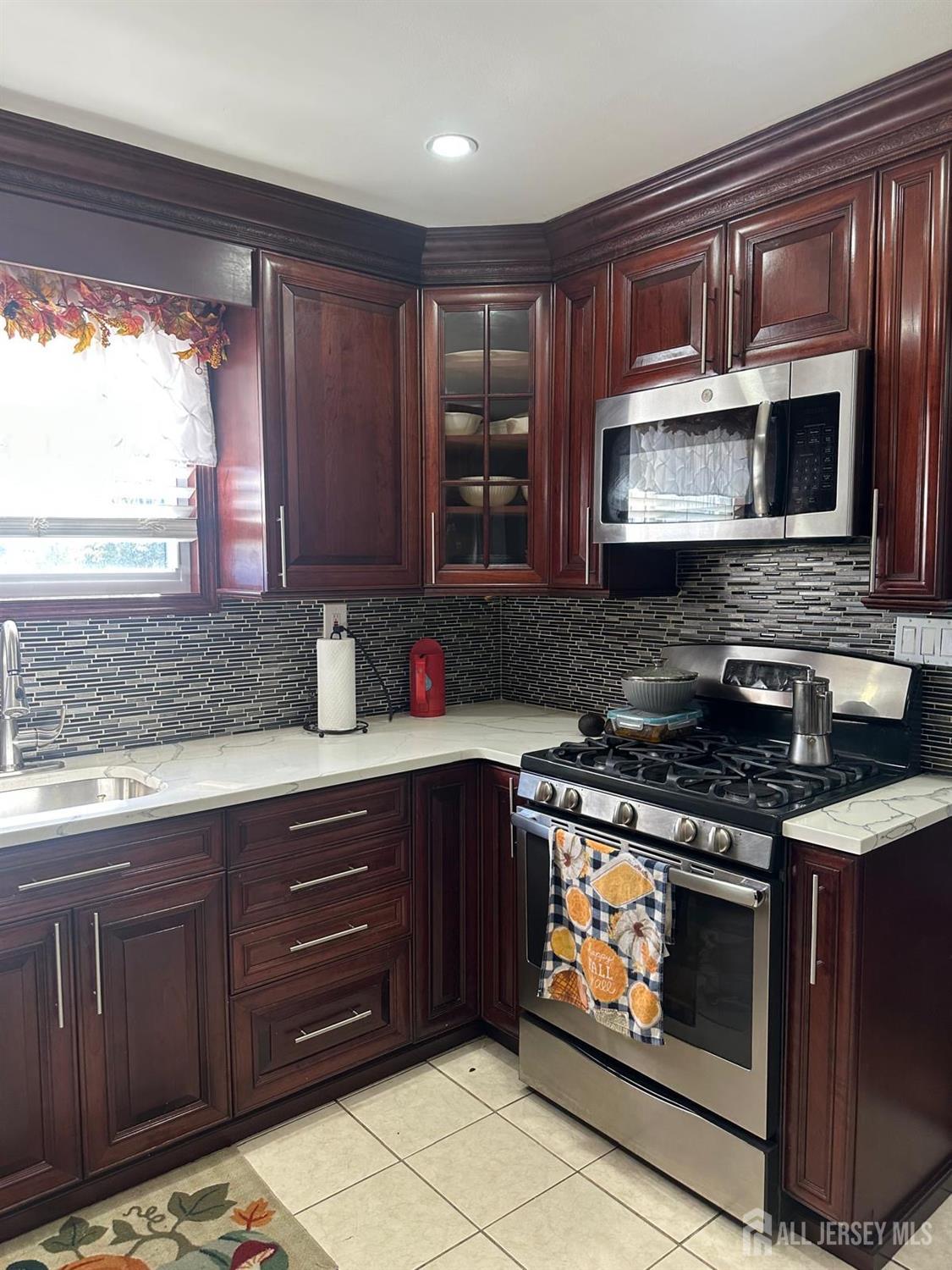 663 Hamilton Street, Somerset County, NJ, 08873 image 17