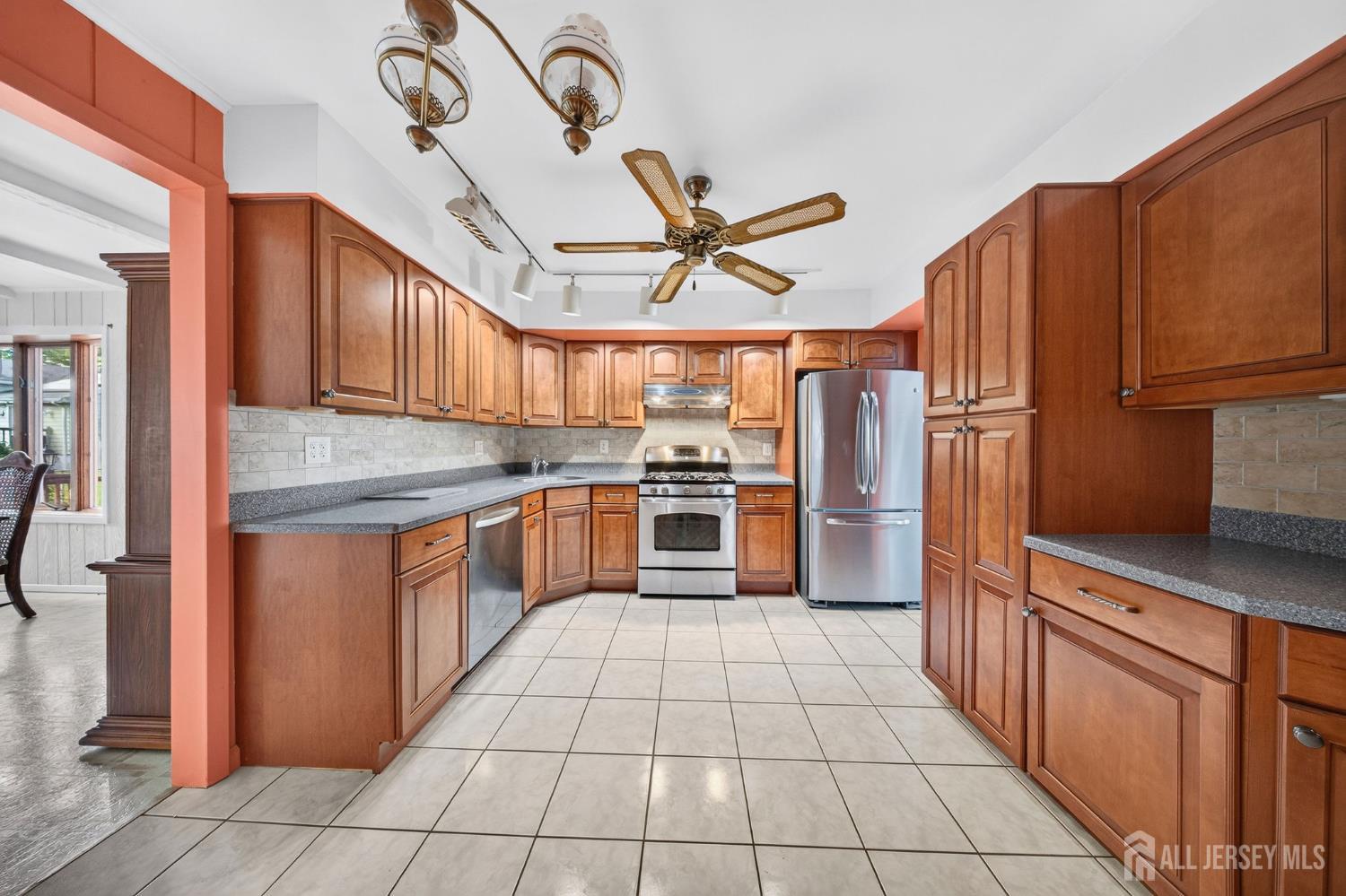 87 Lafayette Street, Piscataway, NJ, 08854 image 12