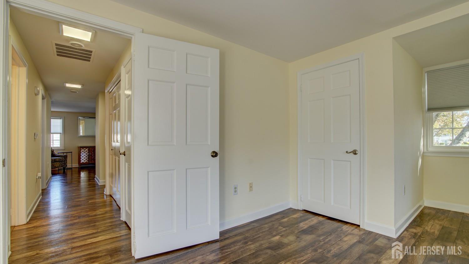 108 Hanover Lane P Image 2