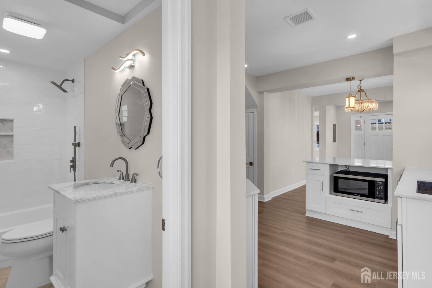 21 Market Street, Edison, NJ, 08817 image 17