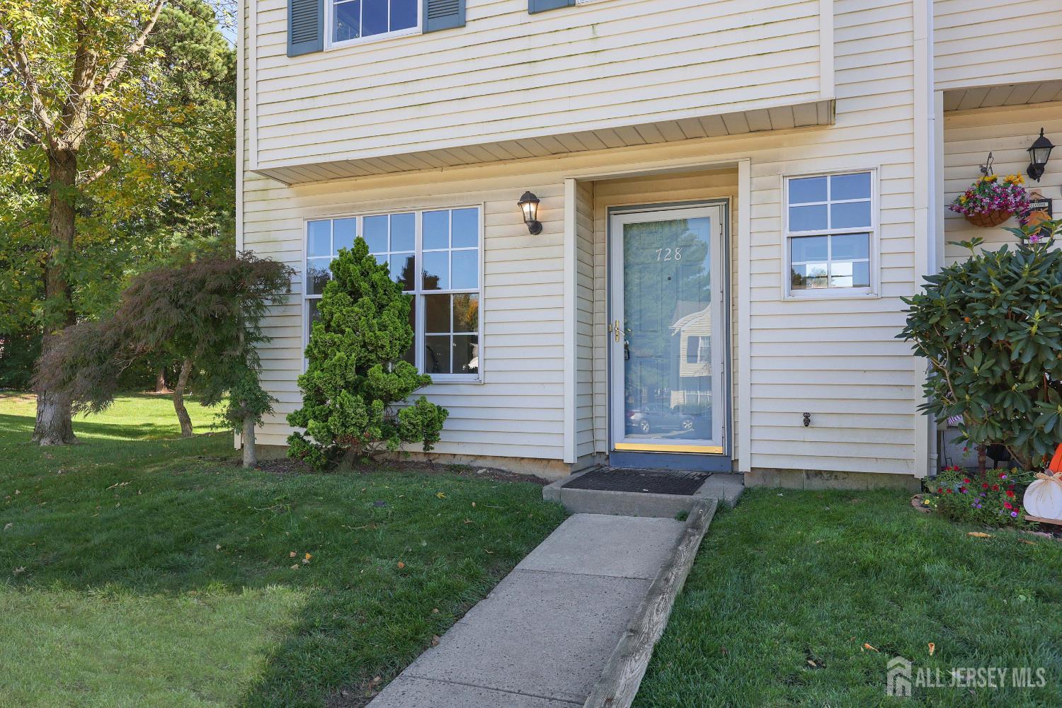 728 Darlington Drive Image 4