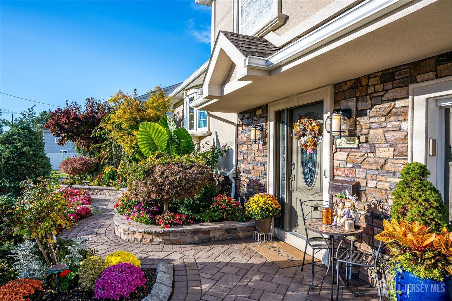 2465 Brentwood Road Image 2