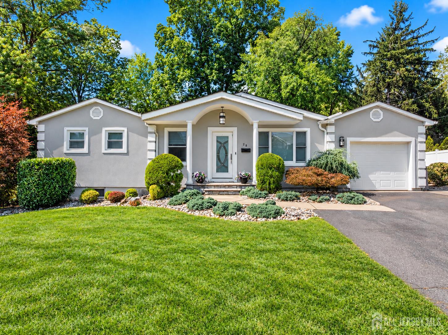 28 Bradford Road, East Brunswick, NJ, 08816