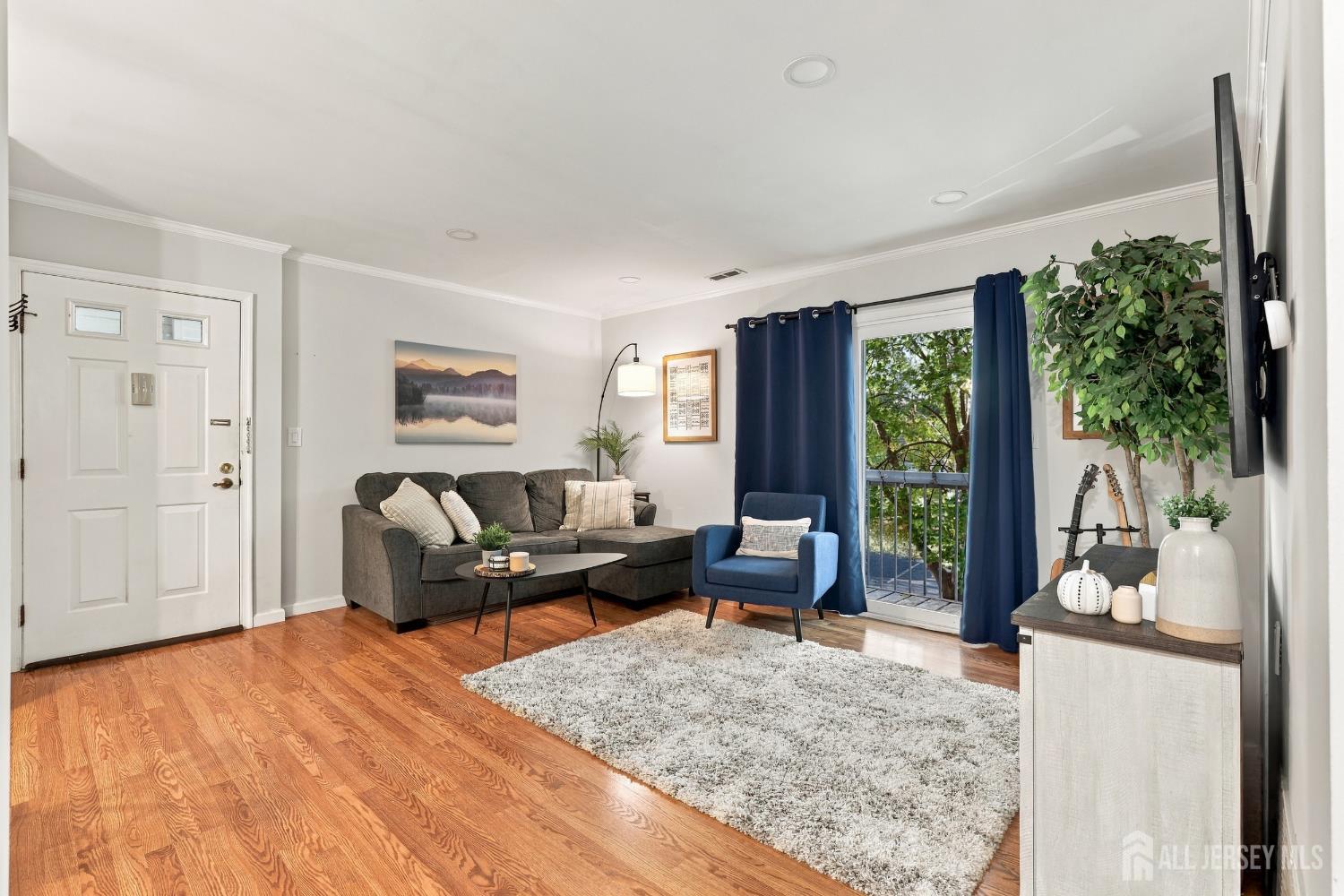 90 Morgan Place Image 2