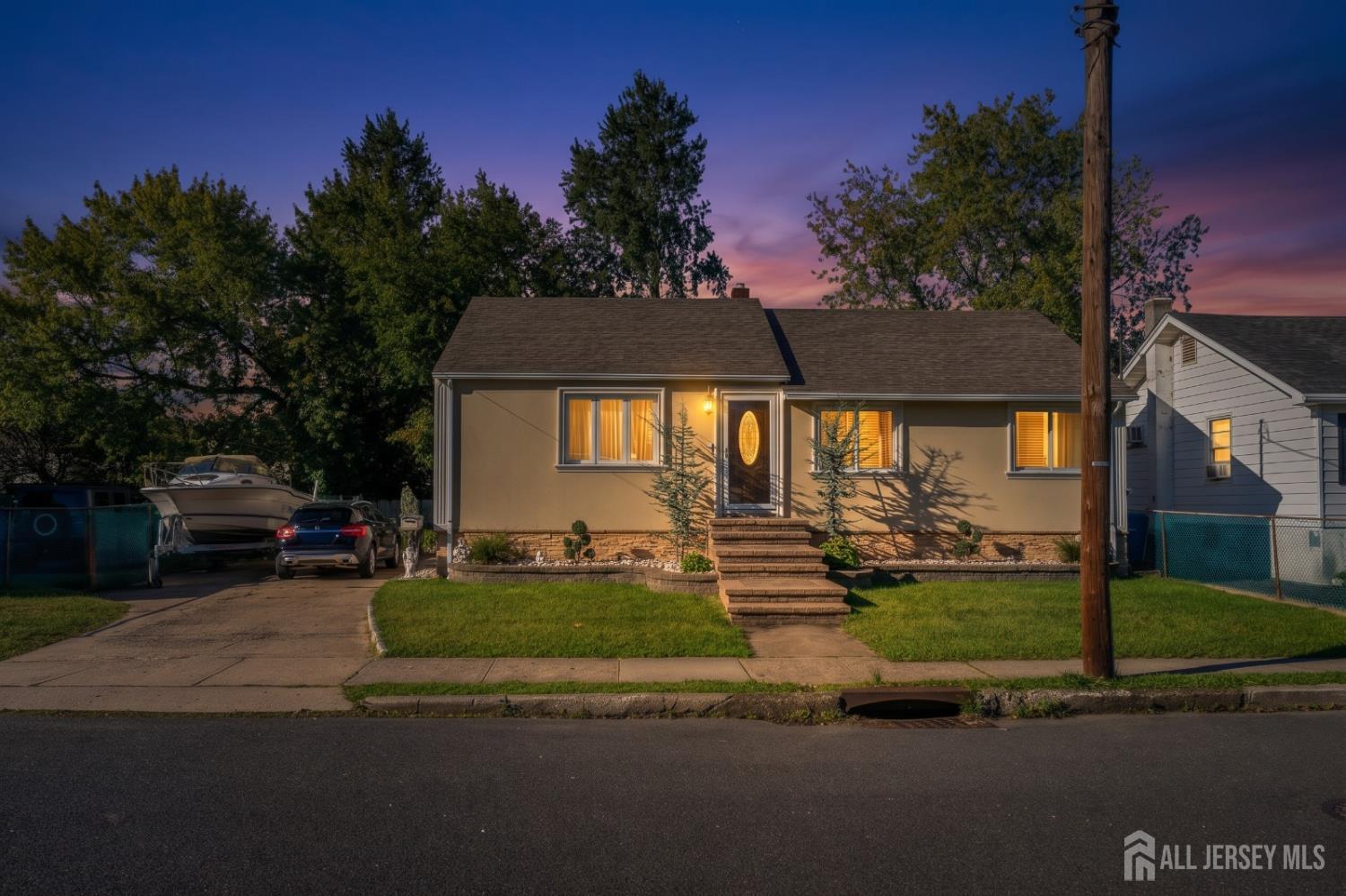 23 Radcliffe Street Image 1