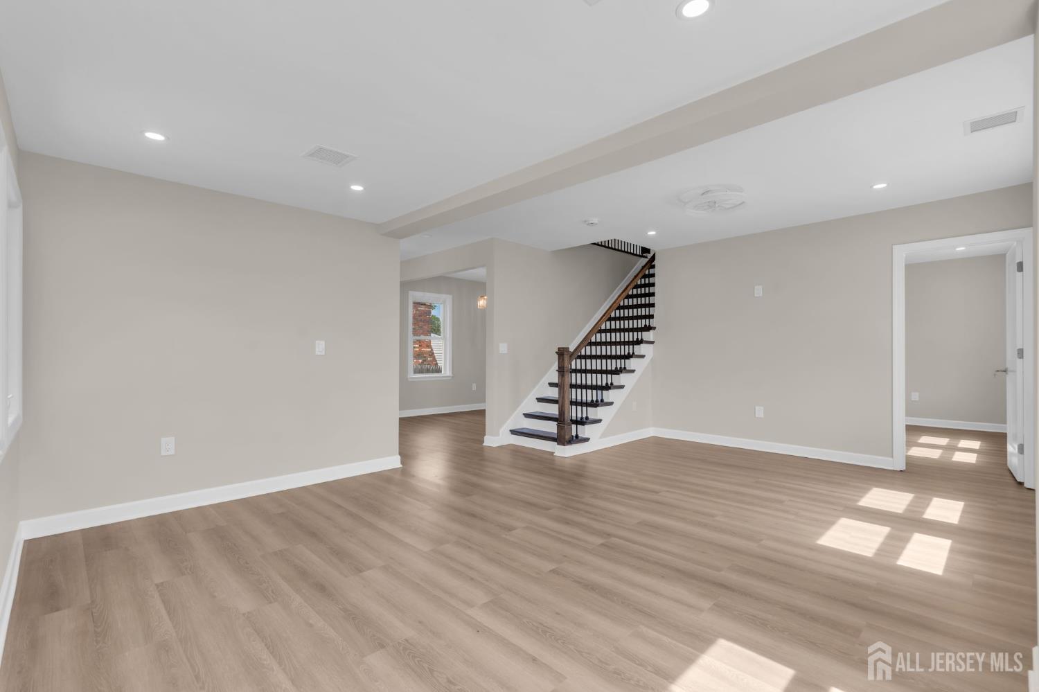 21 Market Street, Edison, NJ, 08817 image 8