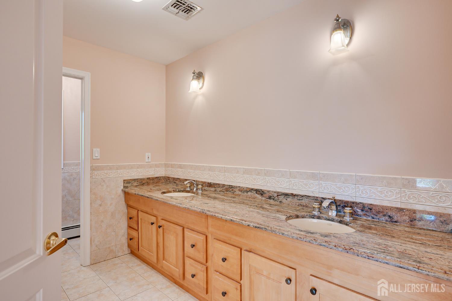 75 Rieder Road, Edison, NJ, 08817 image 39