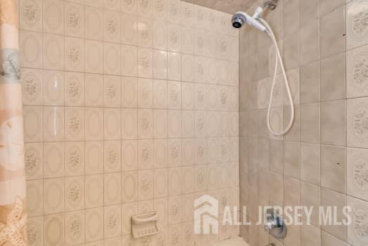 652 Brookside Drive, Middletown, NJ, 07718 image 35