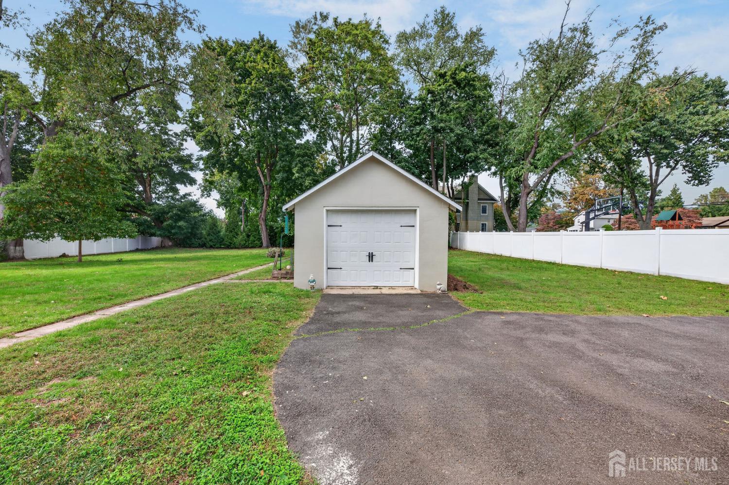 325 Dorn Avenue, Middlesex, NJ, 08846 image 39