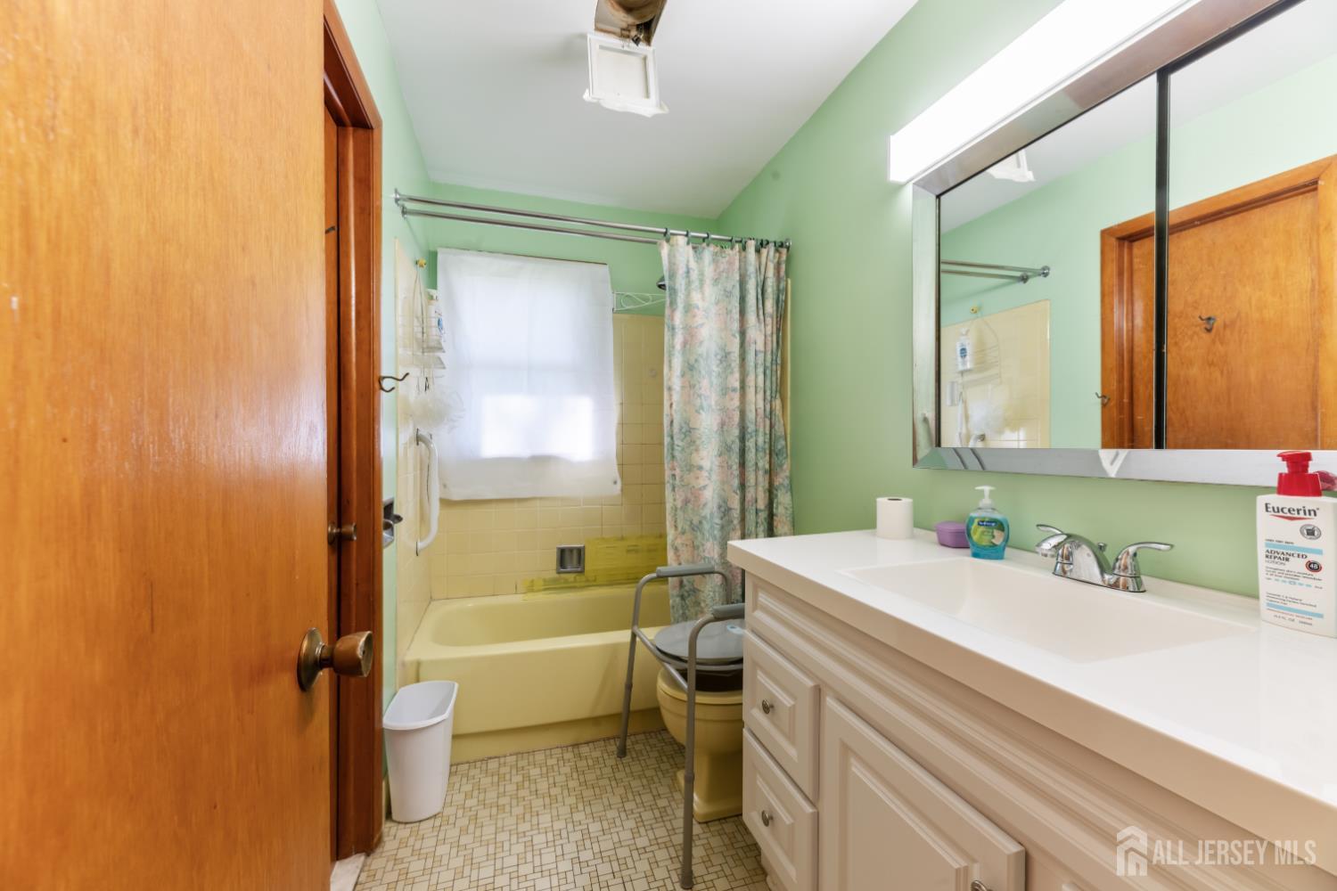 99 Madison Avenue, Old Bridge, NJ, 08857 image 9