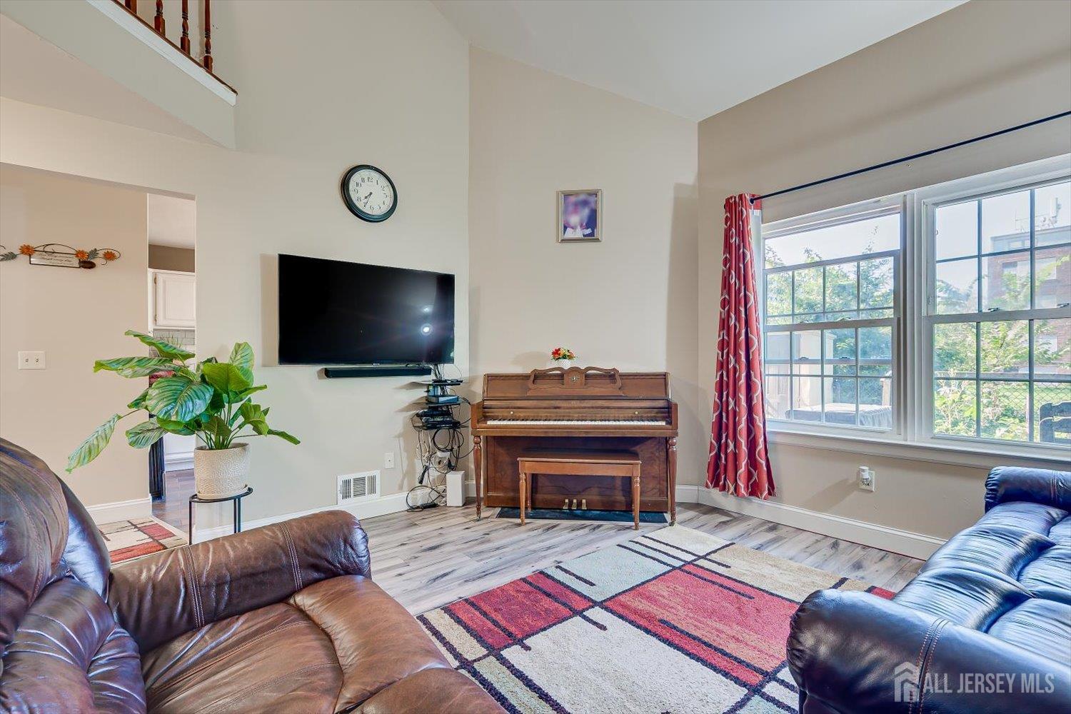 57 Renaissance Lane, New Brunswick, NJ, 08901 image 12