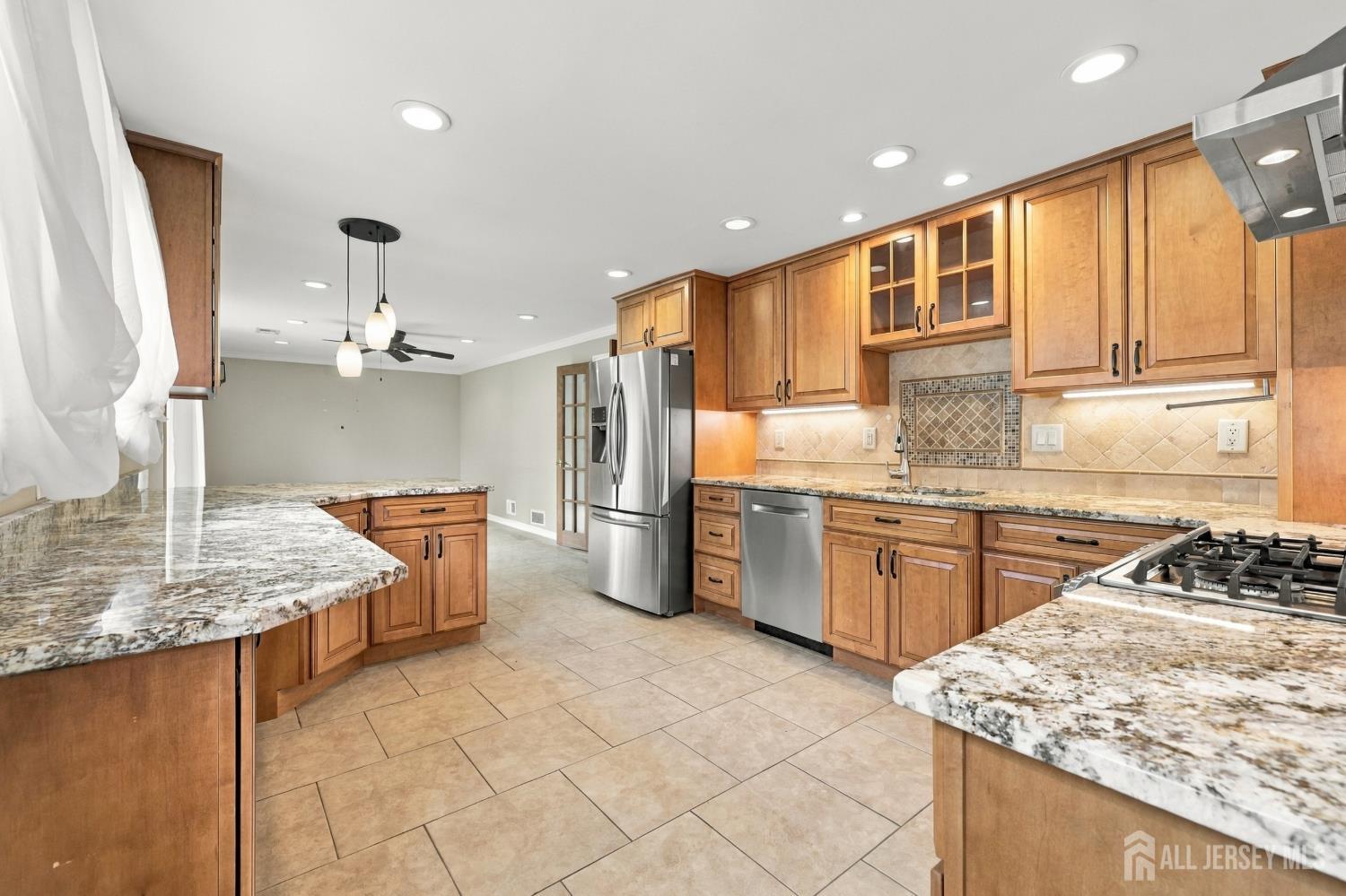 13 Nottingham Way, Hillsborough, NJ, 08844 image 10