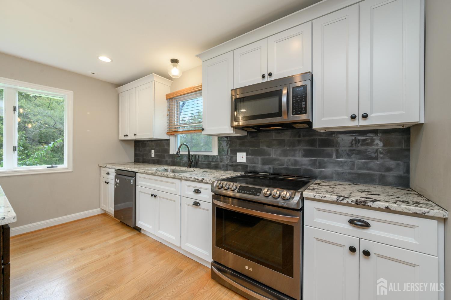 596 Keefe Road, Lawrence, NJ, 08648 image 11