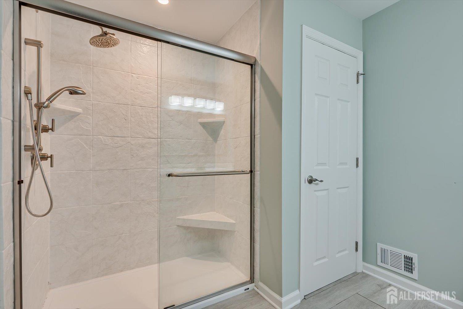 1092 Shadowlawn Drive, Green Brook, NJ, 08812 image 13