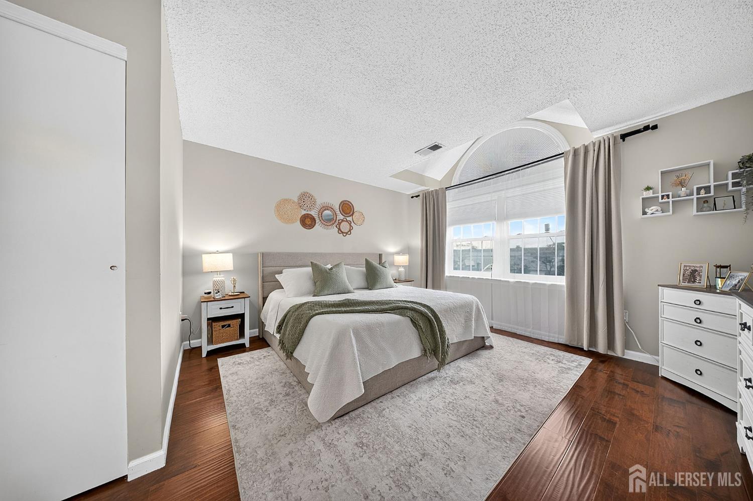 732 Edpas Road, New Brunswick, NJ, 08901 image 30