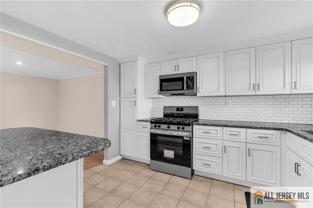 102 Avonridge Road, Raritan, NJ, 08869 image 6
