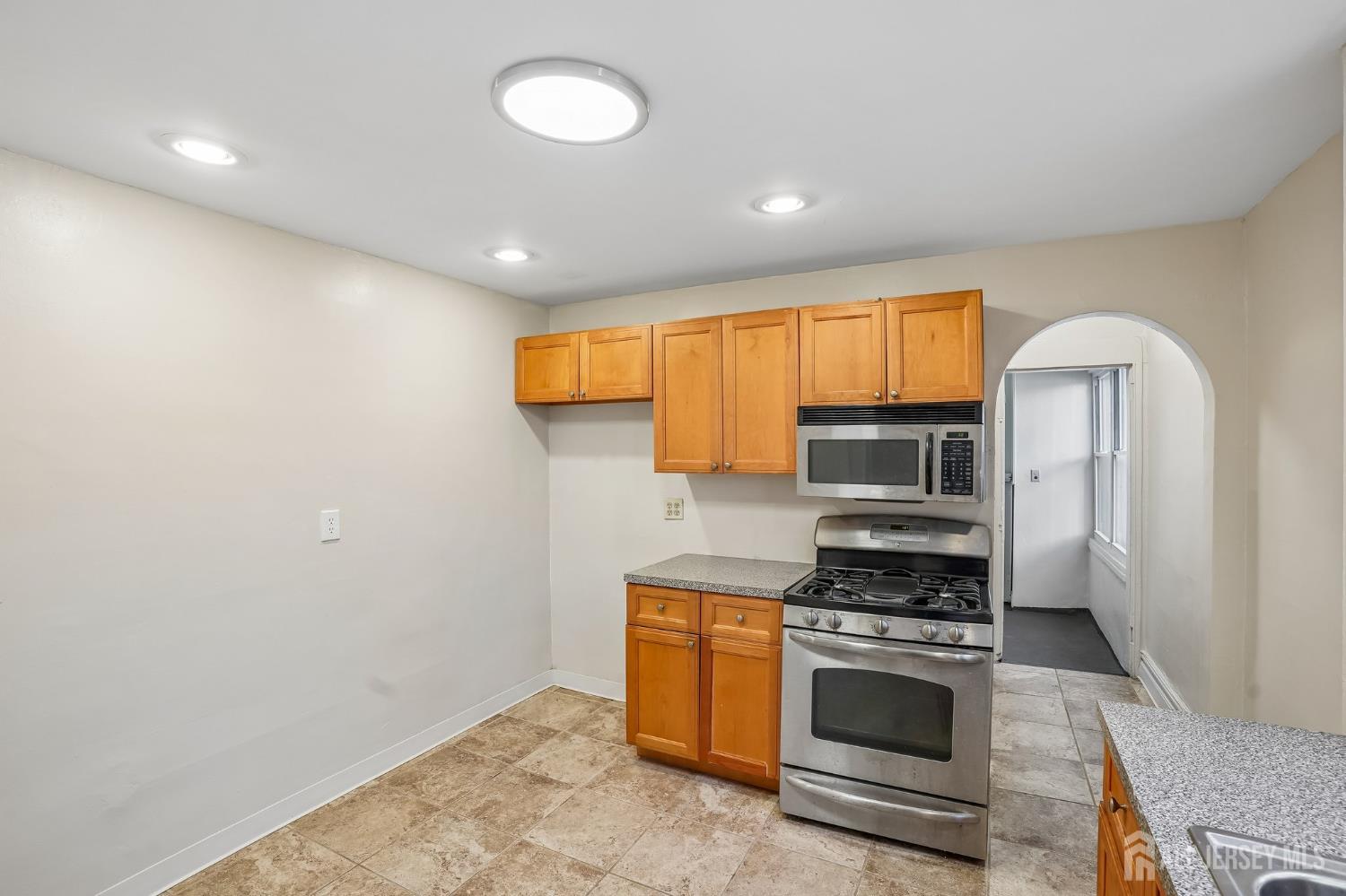 14 Scheerer Avenue 16, Newark, NJ, 07112 image 17