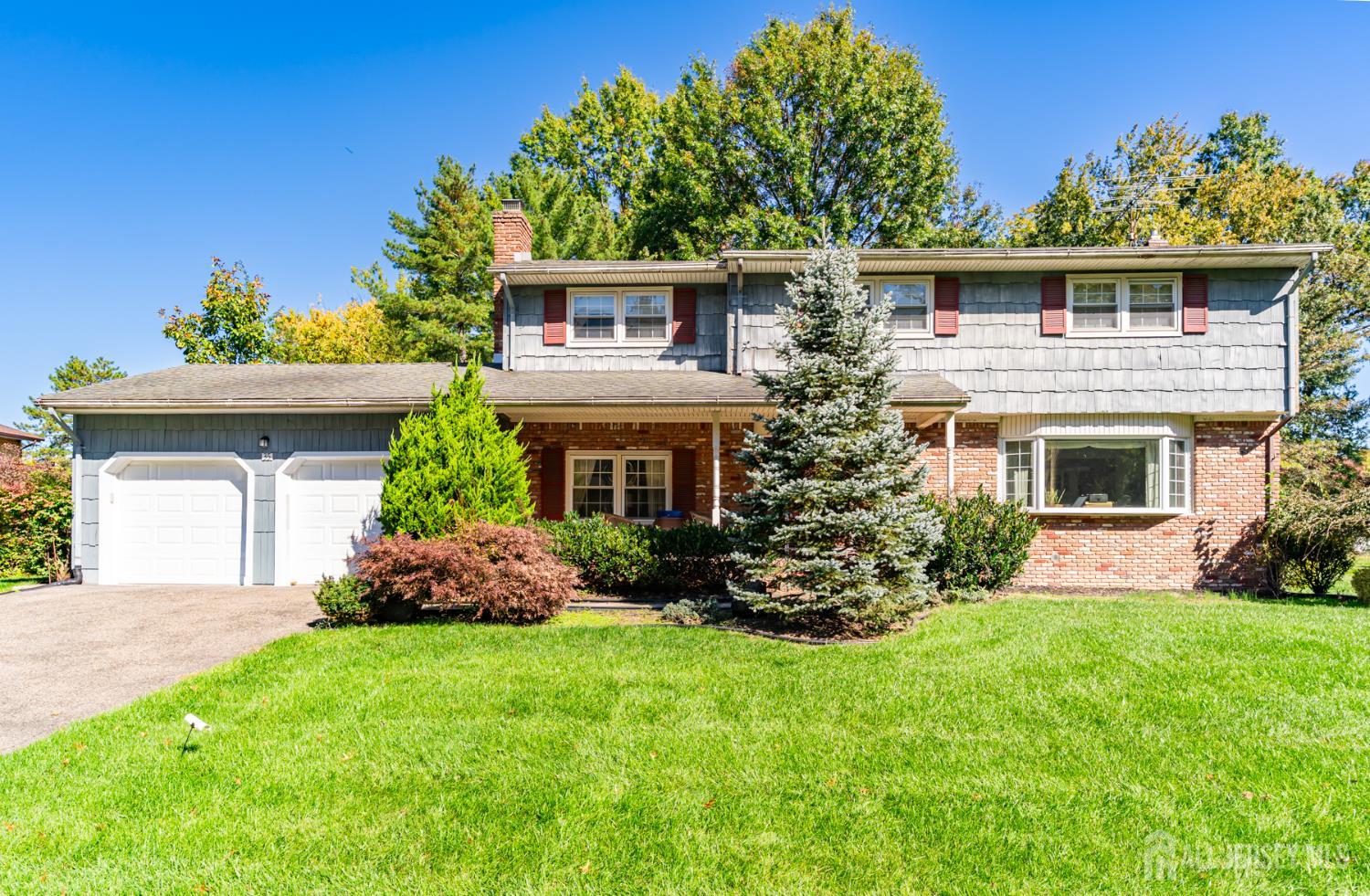 35 Woodmere Road, North Brunswick, NJ, 08902