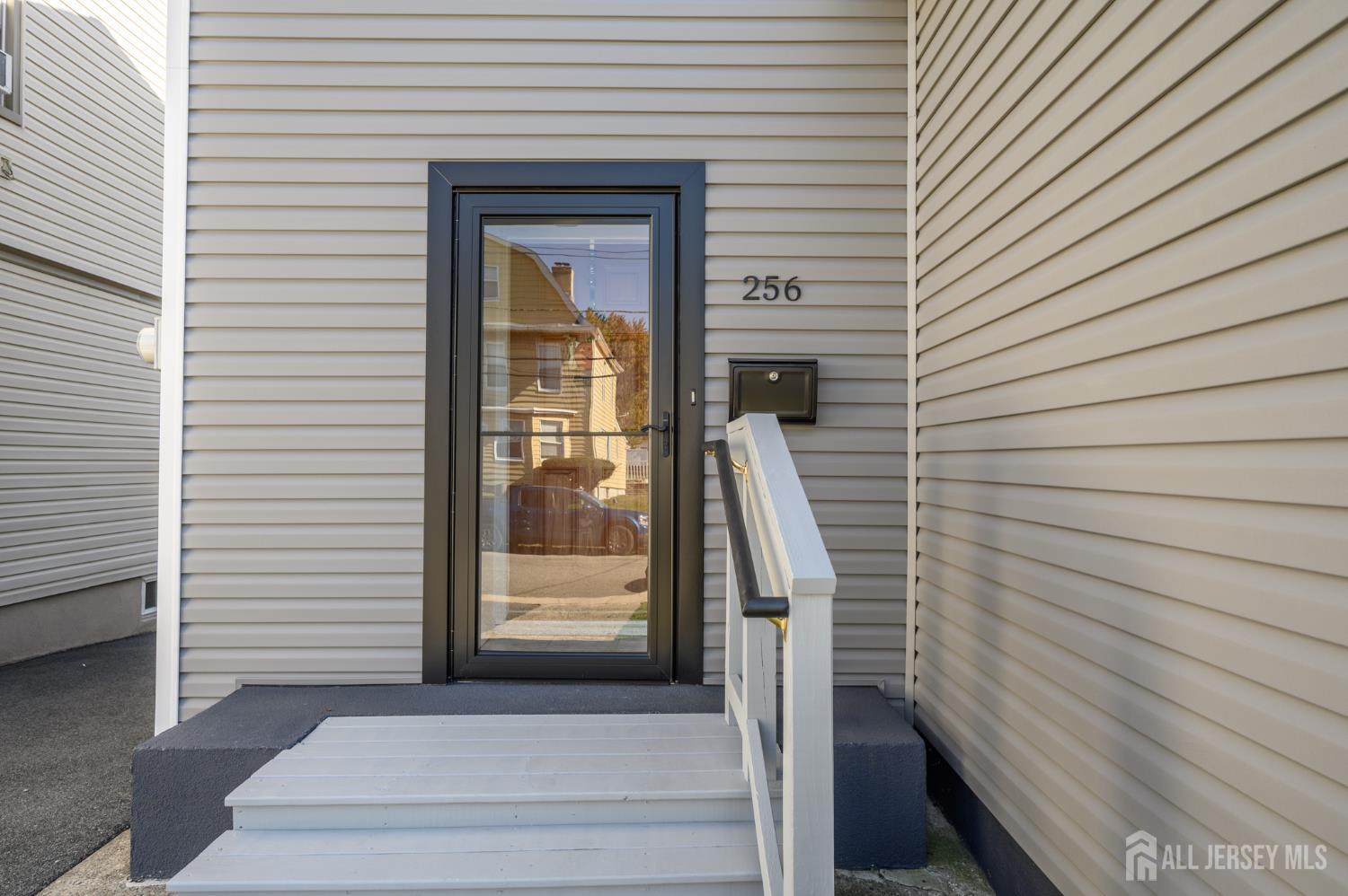 256 Dewitt Avenue Image 2