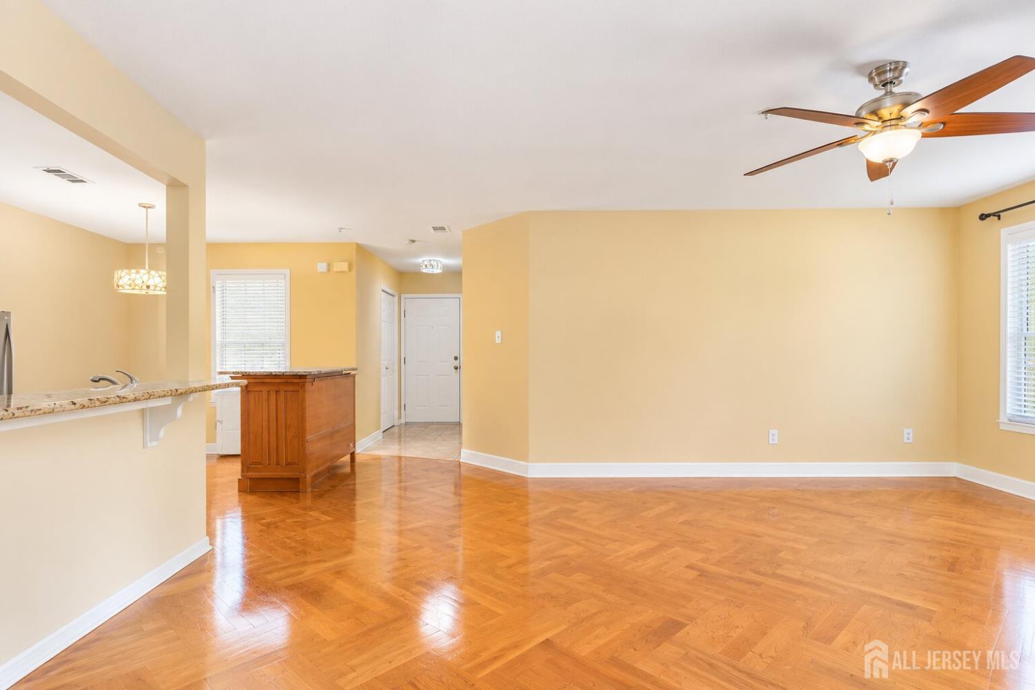 804 Wedgewood Circle 818 Image 4