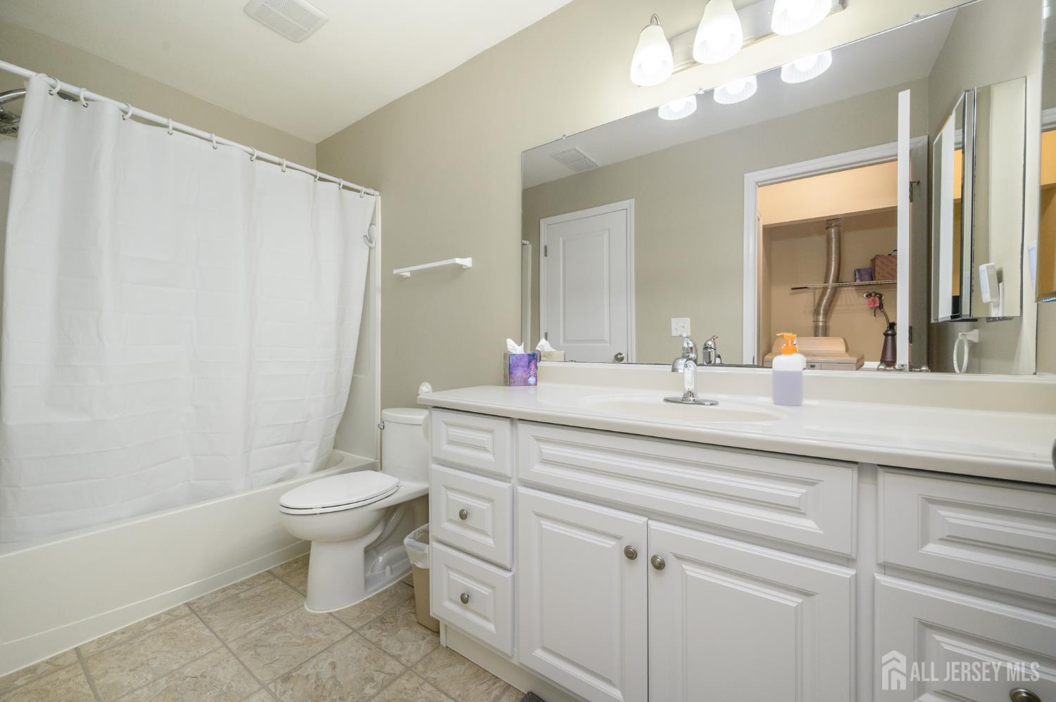 804 Violet Lane, Jackson, NJ, 08527 image 13