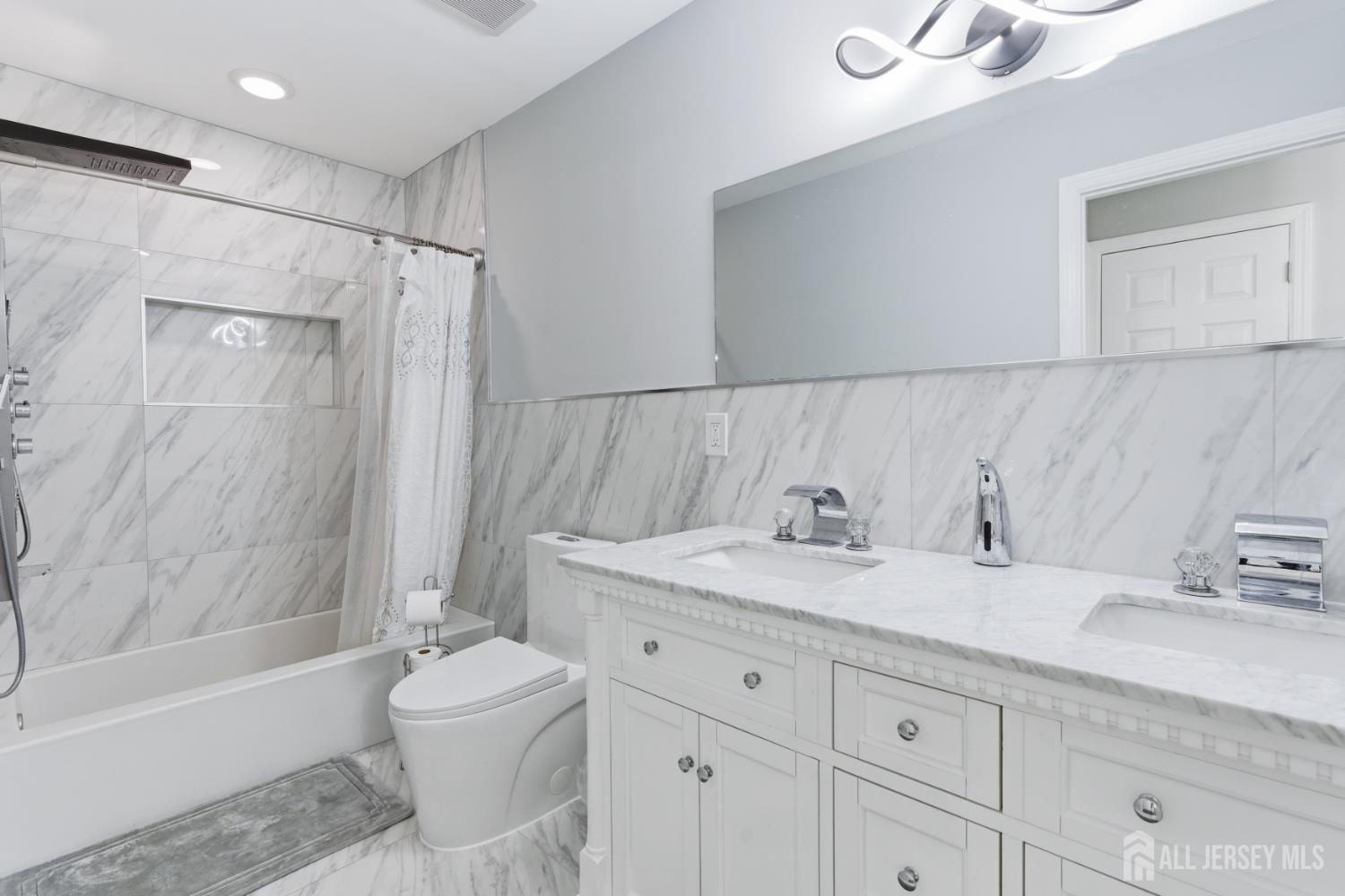 6 Whitewood Road, Edison, NJ, 08820 image 22