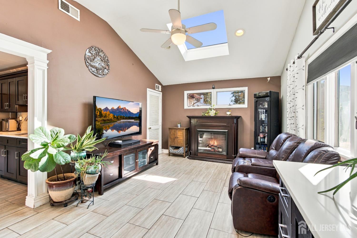 12 E Knollwood Road, Edison, NJ, 08817 image 8