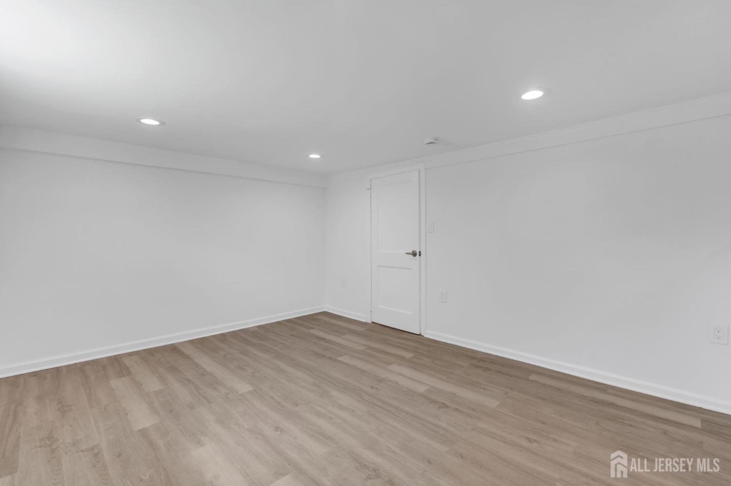21 Market Street, Edison, NJ, 08817 image 30