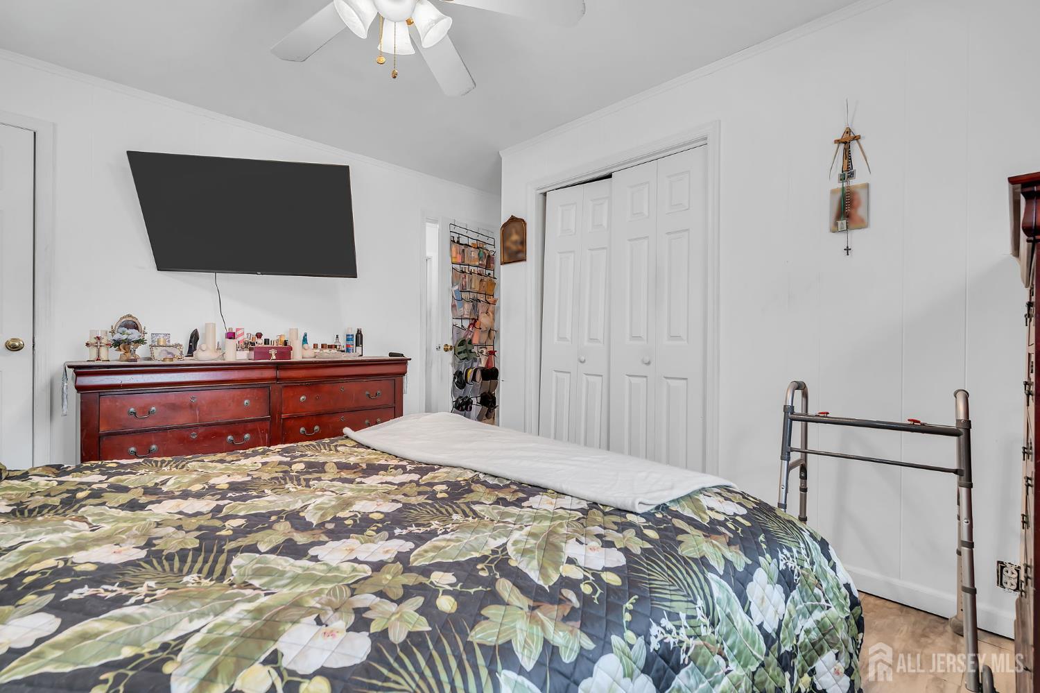 38 Susan Lane, East Brunswick, NJ, 08816 image 14