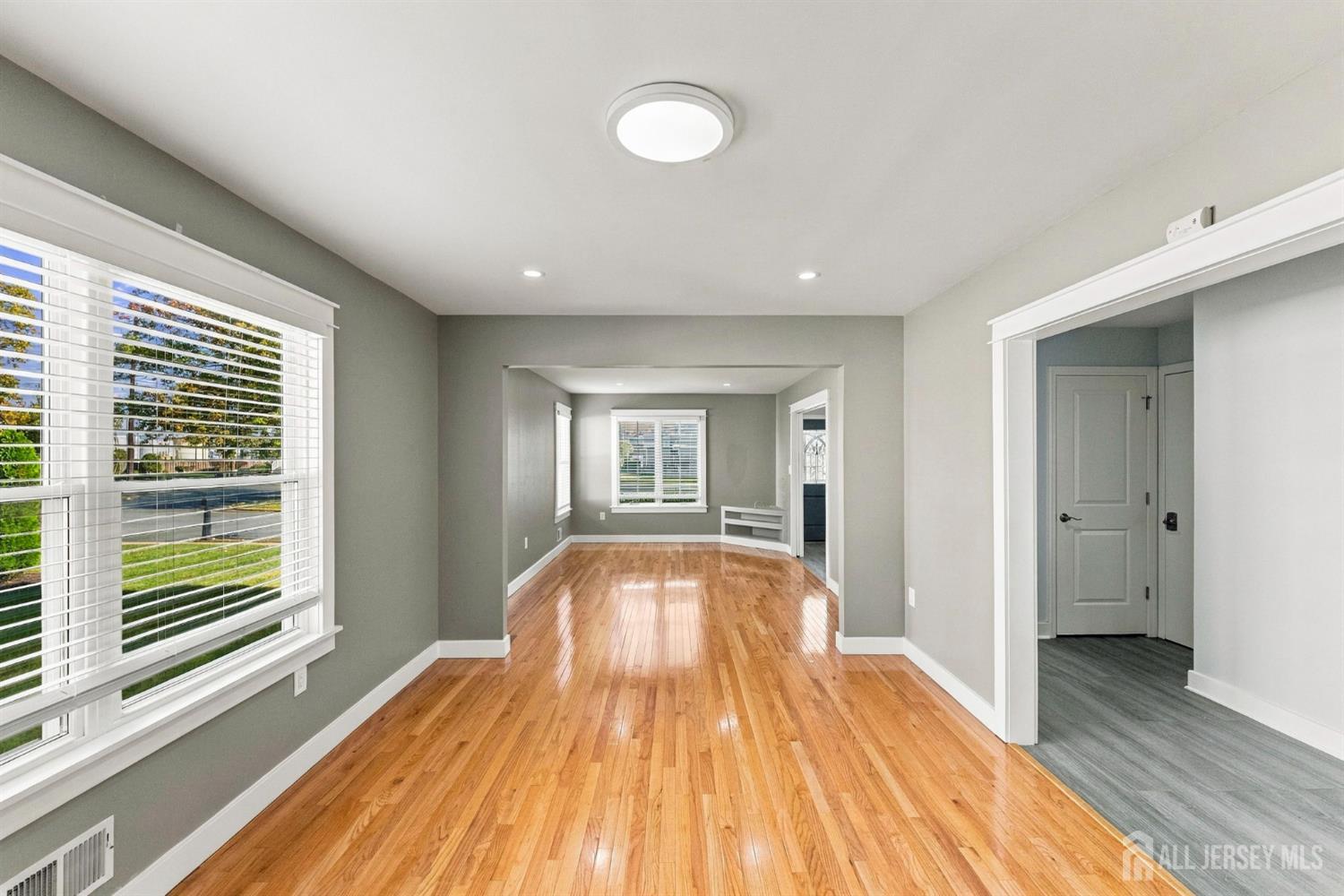 67 Victoria Way Image 4