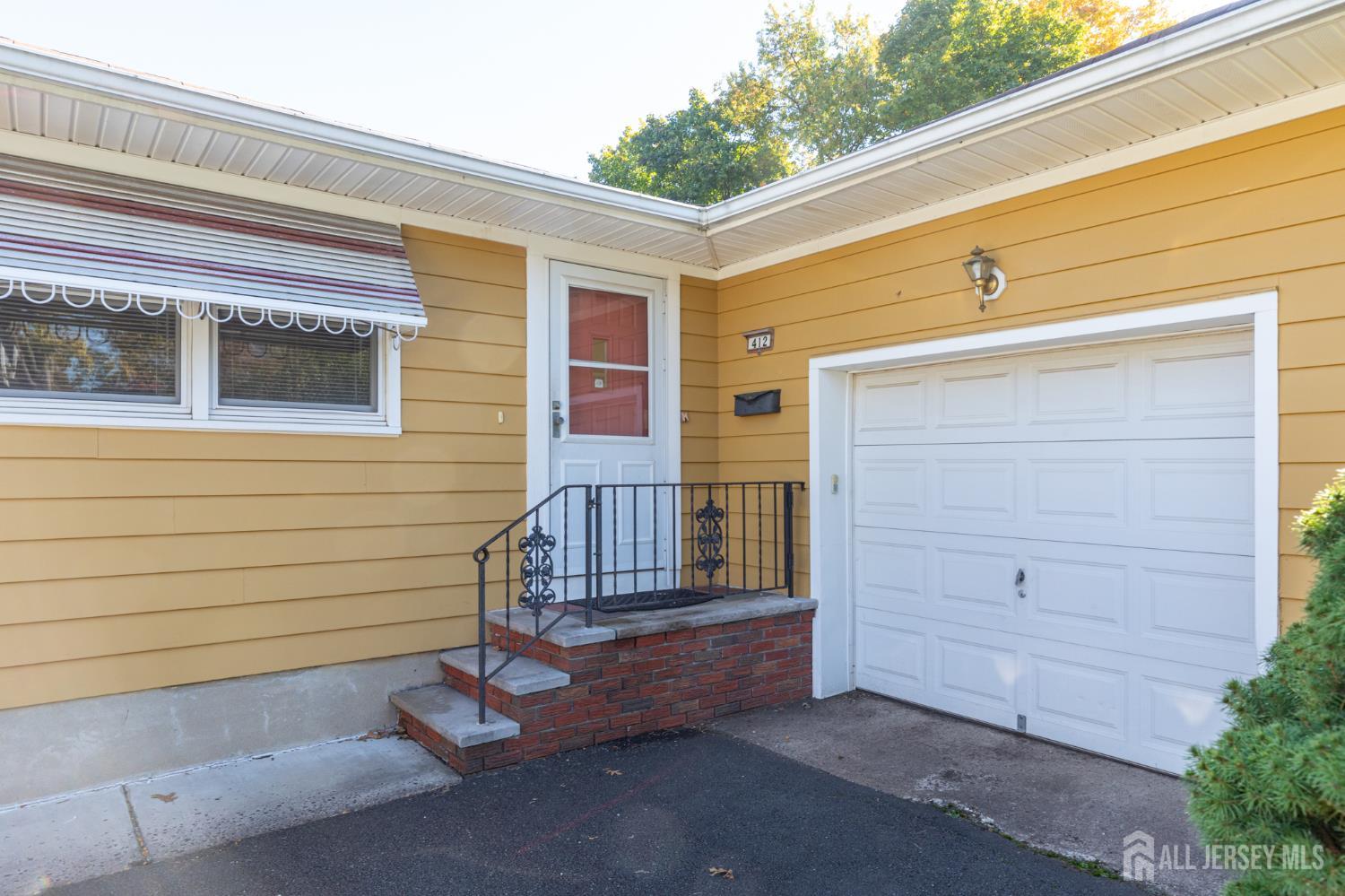 412 Montgomery Street Image 2